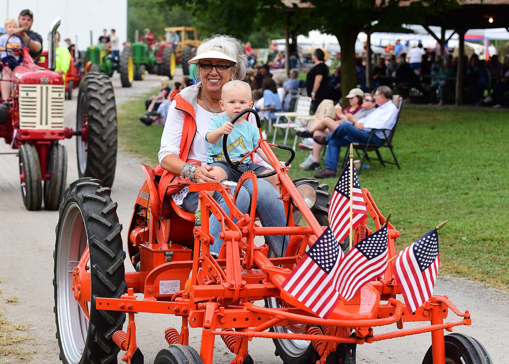 Tractor Parade 3